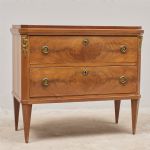 1610 7521 CHEST OF DRAWERS